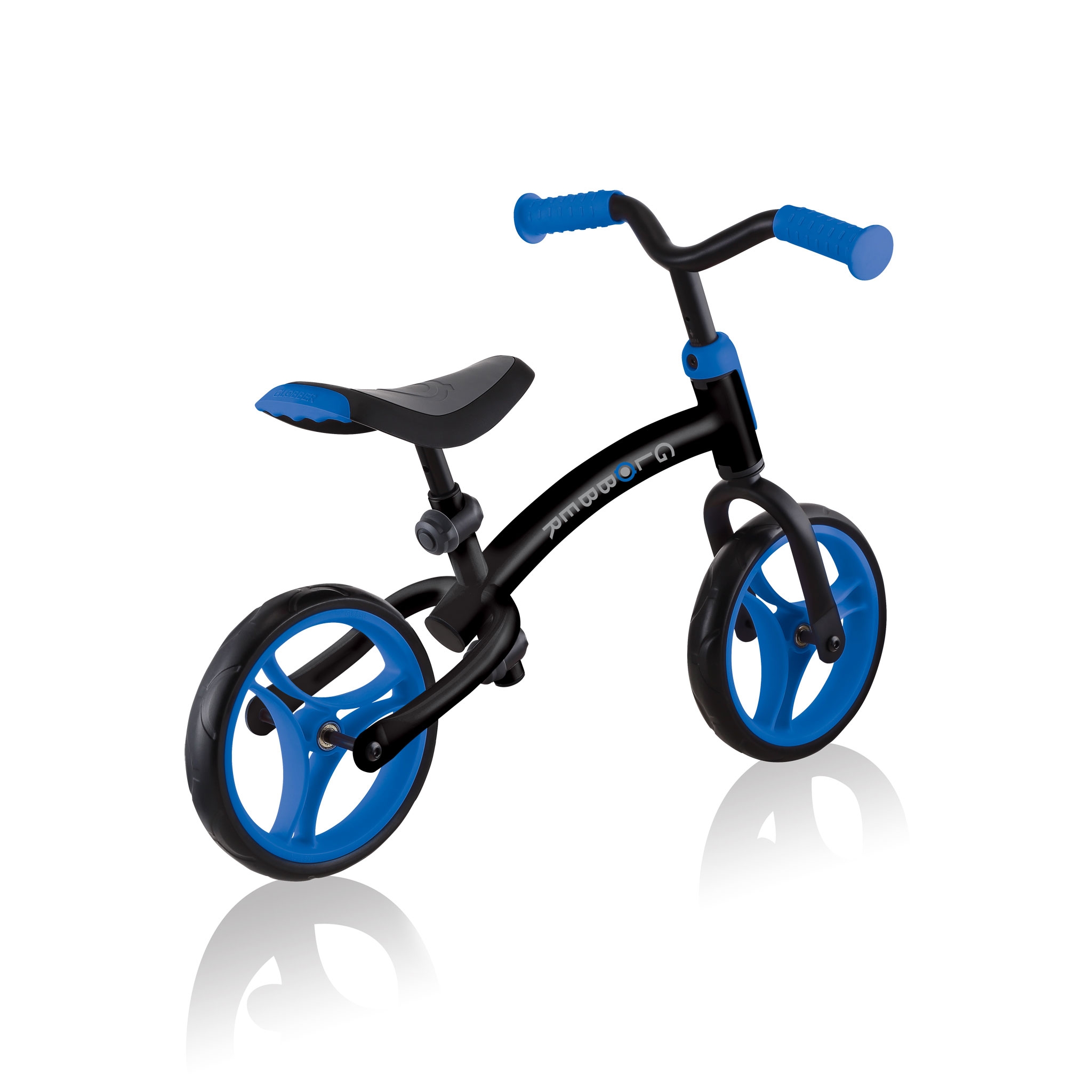 Best balance bike for toddlers aged 25 Globber GO BIKE DUO Globber Malaysia